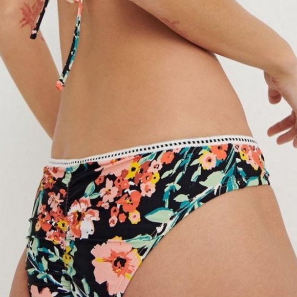 LUCKY BRAND Wild Flower Tankini& Cheeky Bottom - Picture 3 of 8